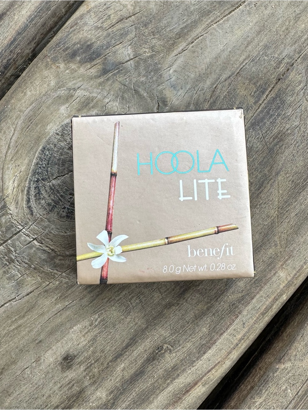 Benefit Hoola Lite Bronzer